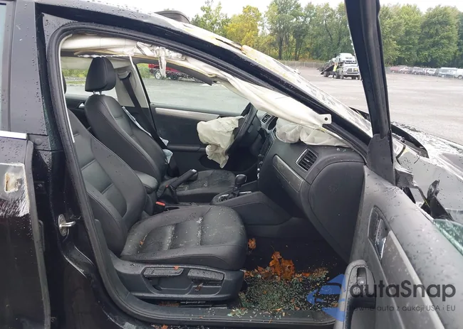 3VWDB7AJ3HM295712: 43290194