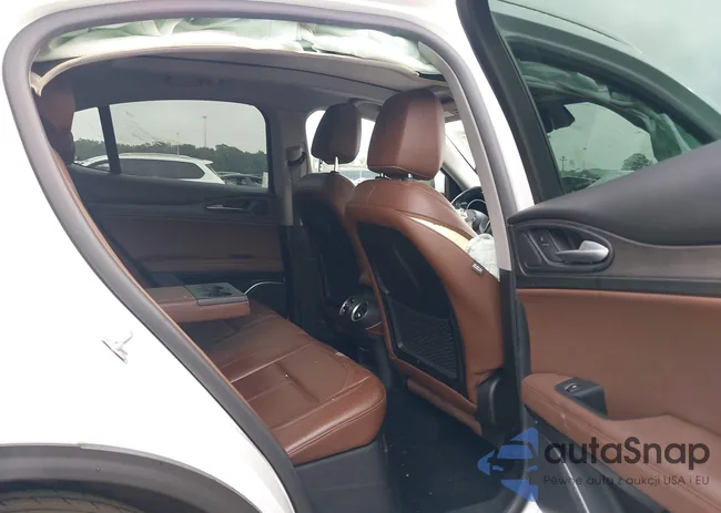 ZASFAKBN1J7B83520: 43290237