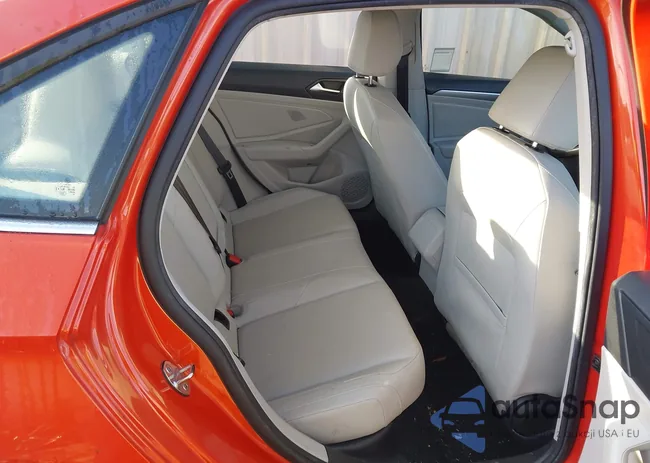 3VWC57BU5KM056777: 43290319