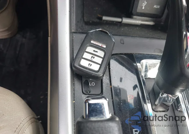 1HGCR2F85DA019656: 43289430