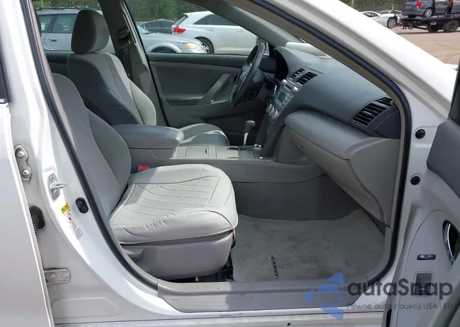 4T1BF3EK7BU625652: 43289599