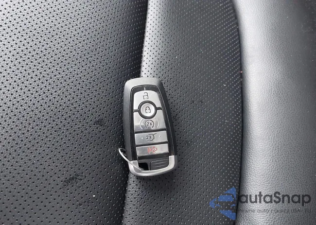 1FMCU9J92NUA77600: 43289733