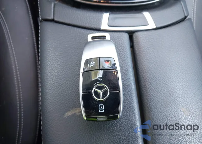 WDDZF4JB3JA459084: 43290840