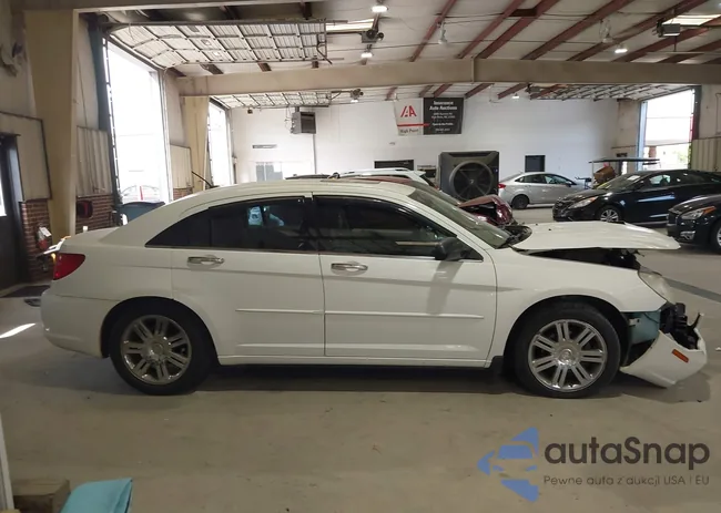 1C3LC66M88N158378: 43291085