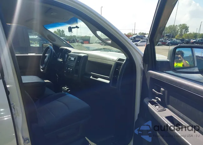 1D3HB18P89S749299: 43291130