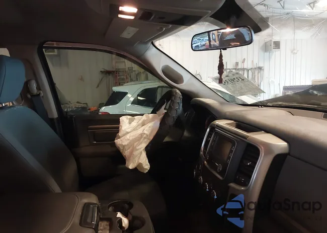 1C6RR7GT0JS128063: 43291352