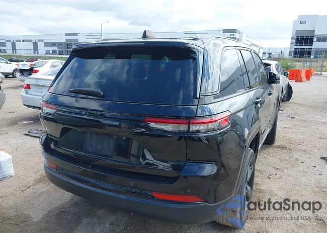 1C4RJGAG2PC552875: 43291379