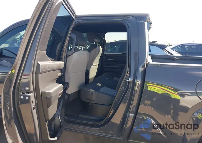 3TMLB5FN8RM005075: 43290415