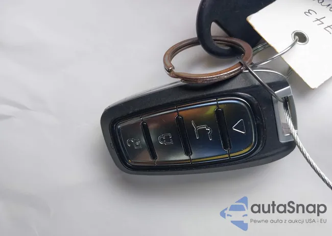 2C3CDXHG1HH561752: 43290424