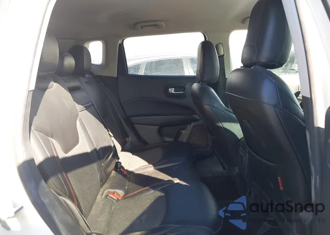 3C4NJDDB8JT307538: 43291895