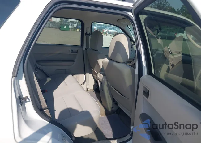 1FMCU0D7XBKB82737: 43293146