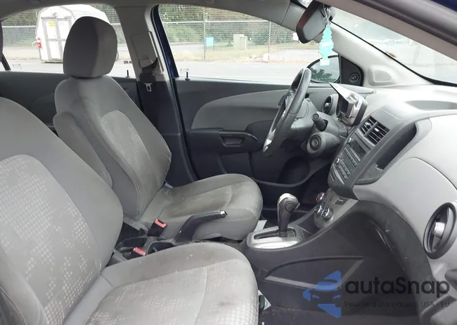 1G1JA5SG1D4198930: 43293349