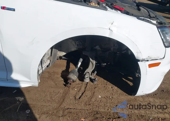 WAUENAF4XJA037847: 43292693