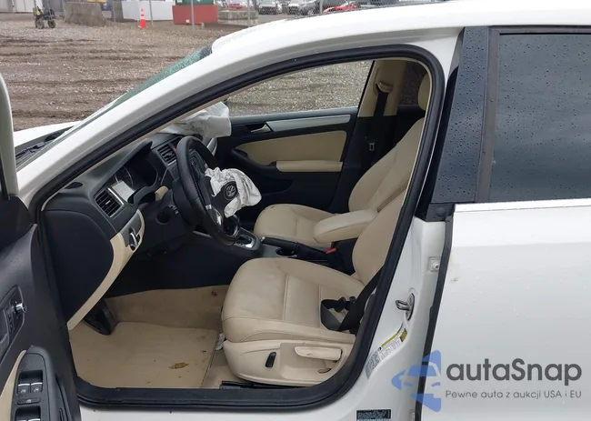 3VWDX7AJ7DM361352: 43292774