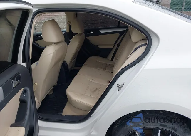 3VWDX7AJ7DM361352: 43292774