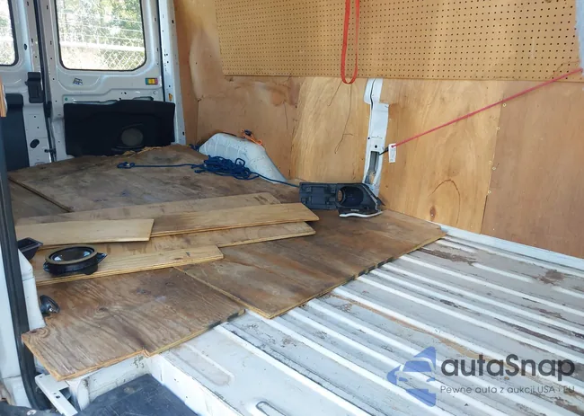 1FTYR2XM6JKA20272: 43293921