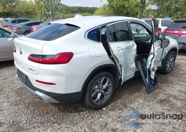 5UX33DT00R9U19867: 43294120