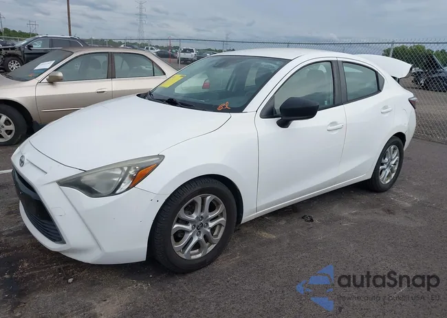 3MYDLBZVXGY116701: 43294187