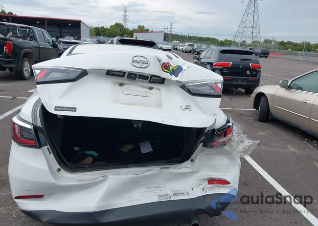 3MYDLBZVXGY116701: 43294187