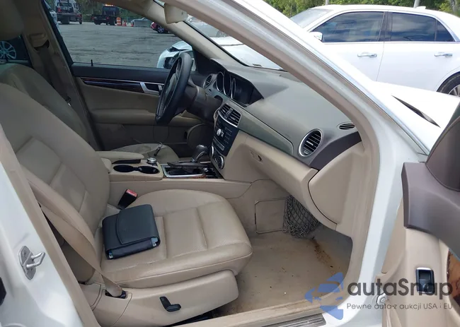 WDDGF4HB7EG255937: 43293505