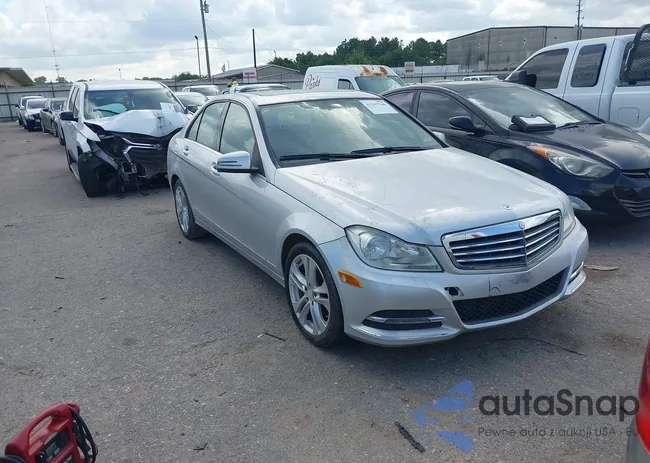 WDDGF4HB6DR294327: 43293760