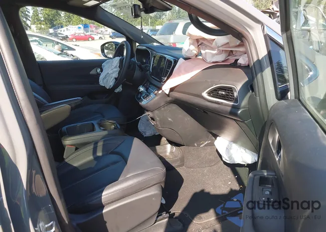 2C4RC1BG1SR562061: 43293782