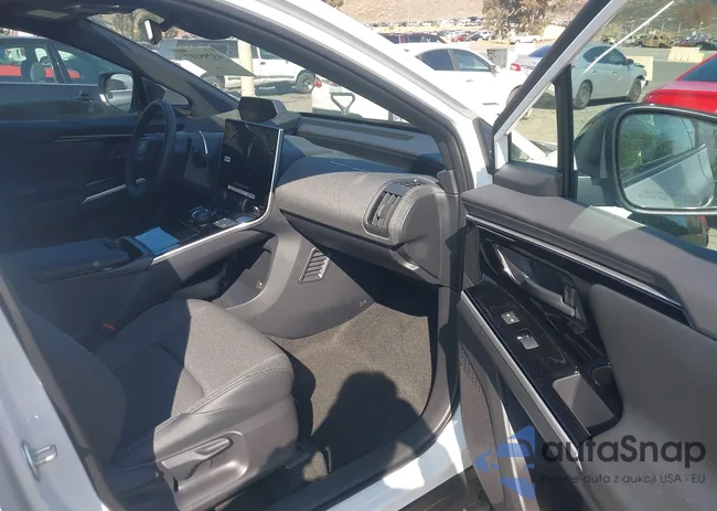 JTMAAAAAXSA069192: 43295107