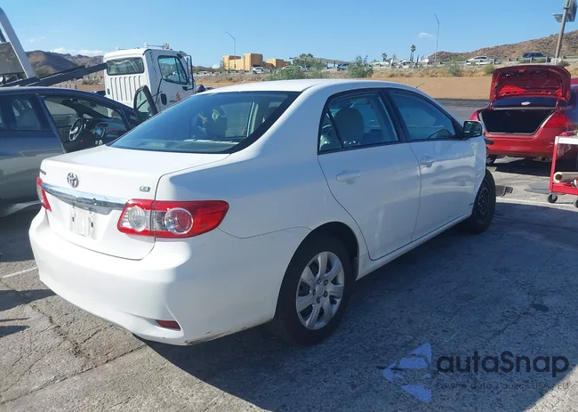 2T1BU4EE4CC847865: 43295341