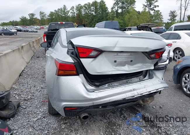 1N4BL4CW8NN404476: 43294397