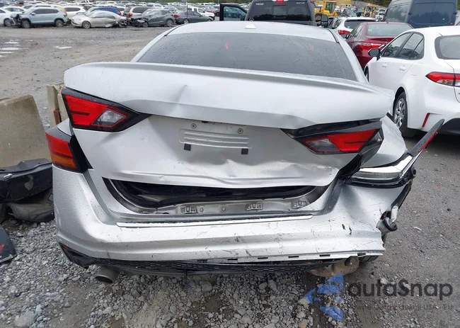 1N4BL4CW8NN404476: 43294397