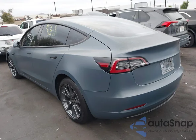 5YJ3E1EB6NF357593: 43294565