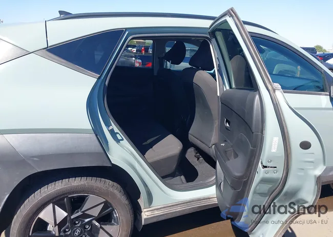 KM8HB3AB8RU042075: 43294588