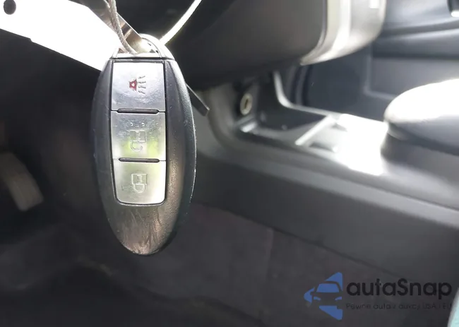 JN8AZ18U69W011798: 43294596