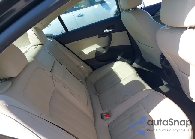 W04GU5GC3B1021951: 43294600