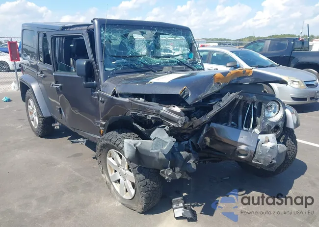 1C4HJWEG4GL158231: 43295859