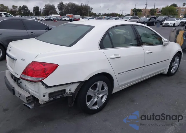 JH4KB16565C009656: 43295911