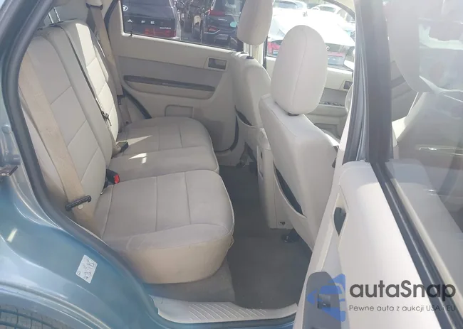 1FMCU9D72CKB37717: 43296001