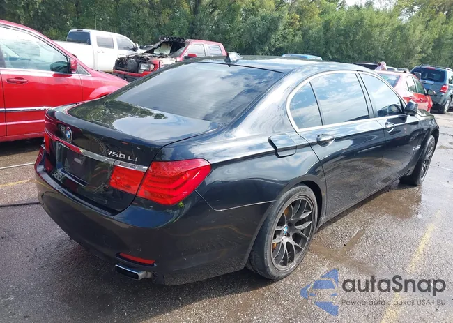 WBAKC8C5XCC437820: 43296047