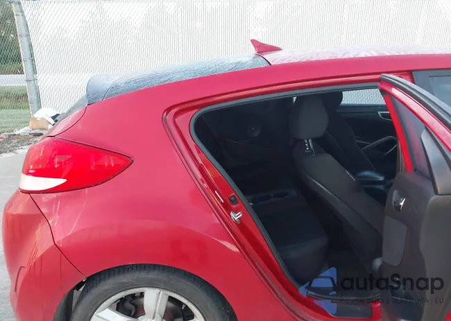 KMHTC6AD6DU167563: 43296088