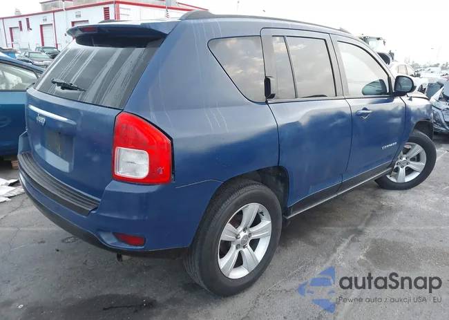 1C4NJDBB7ED879537: 43296101