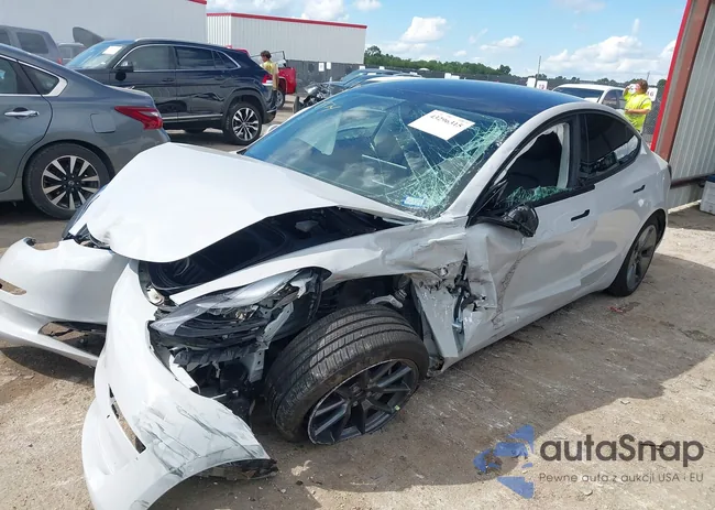 5YJ3E1EB7NF314185: 43296315