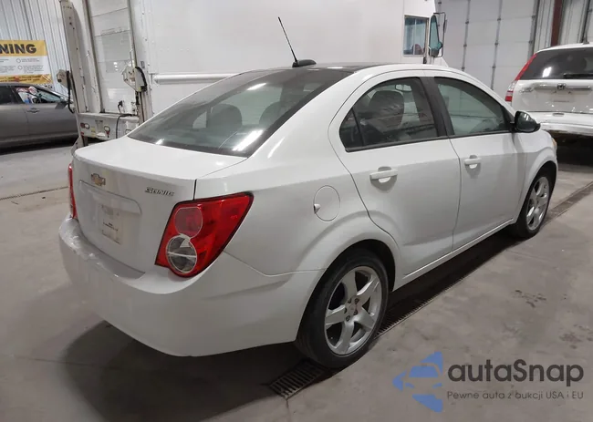 1G1JA5SH2G4118614: 43295400