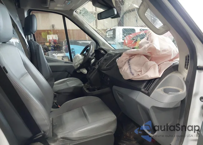 1FTYR2CM1HKA08904: 43295708