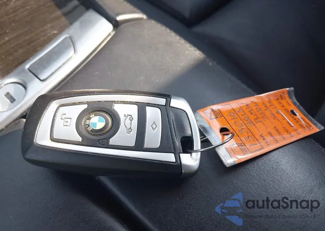 WBAYE8C51DD133016: 43296791