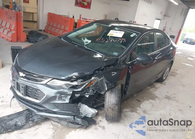 1G1BE5SM3J7102966: 43296795