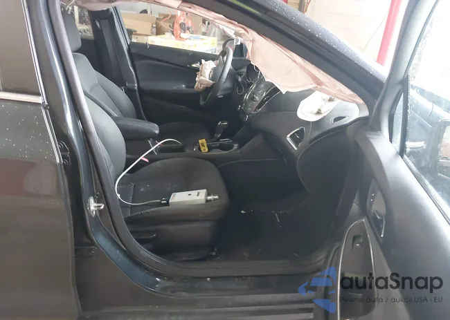 1G1BE5SM3J7102966: 43296795