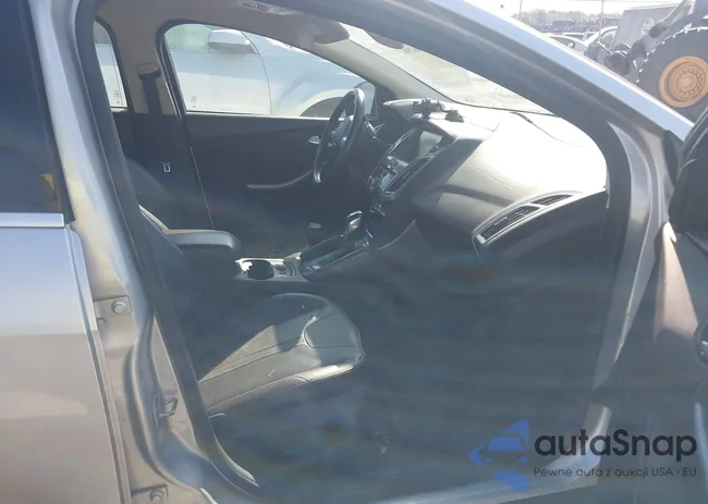 1FADP3J21DL378966: 43296796