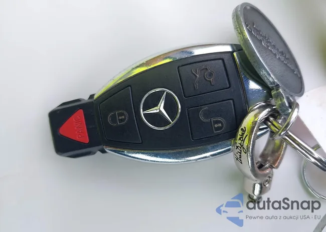 WDCTG4GB6FJ181741: 43296905