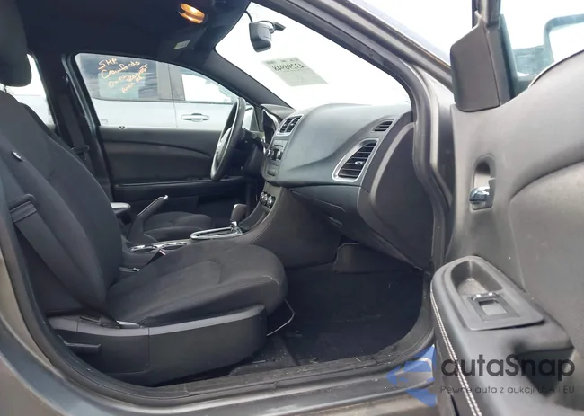 1C3CDZAB6DN619818: 43296948