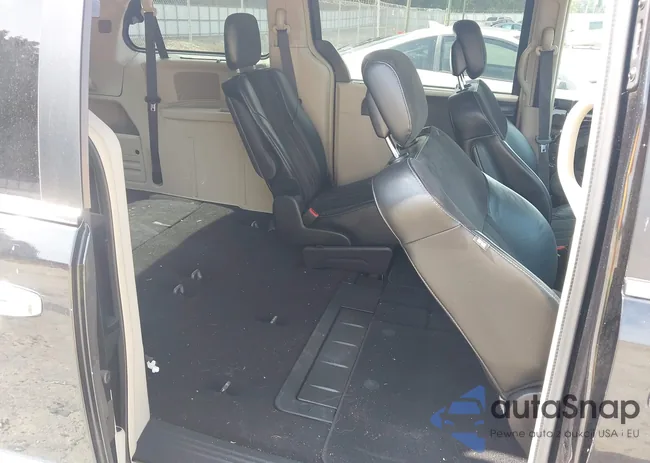 2C4RC1JG5GR221593: 43296968